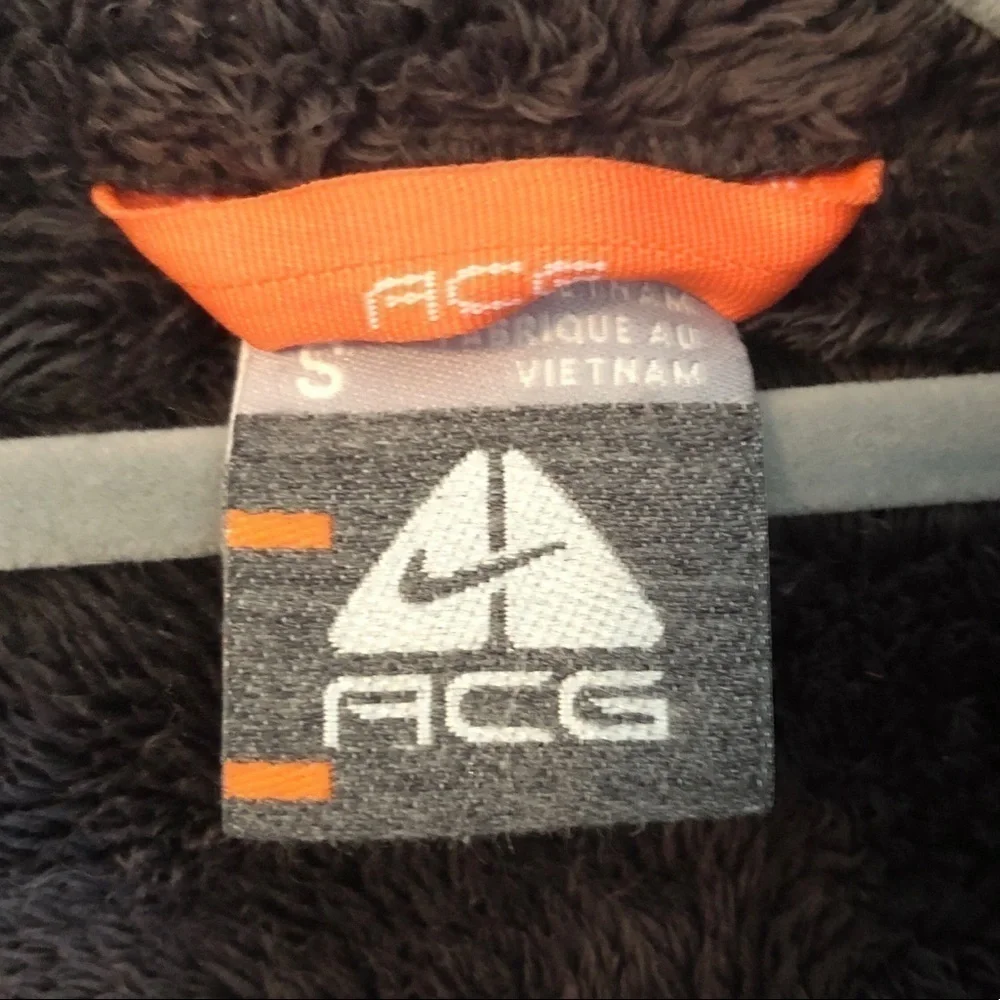 Nike ACG Fleece Thermal Sherpa Jacket Full Zip Faux Fur Lined Gray Pink Small